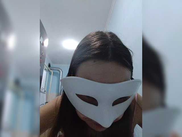 Elena13141516 live cam on BongaCams