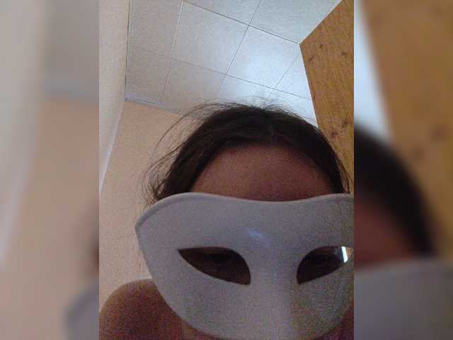Elena13141516 live cam on BongaCams
