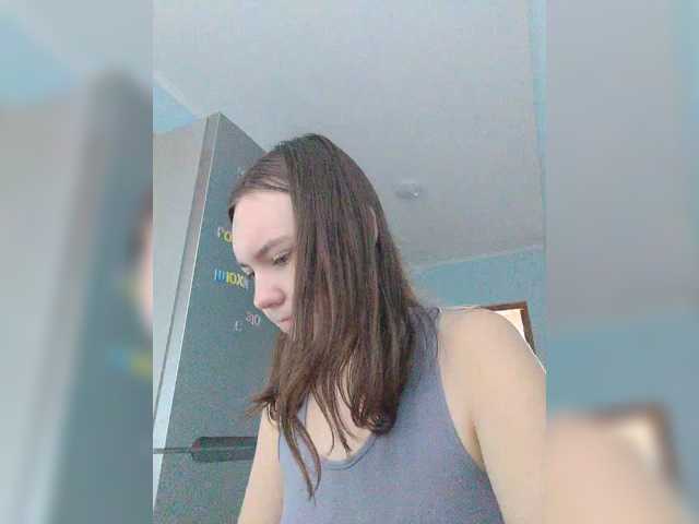 Elena13141516 live cam on BongaCams