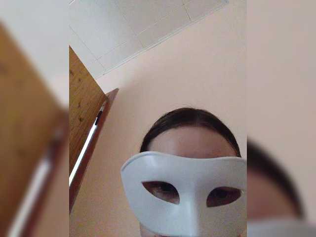 Elena13141516 live cam on BongaCams