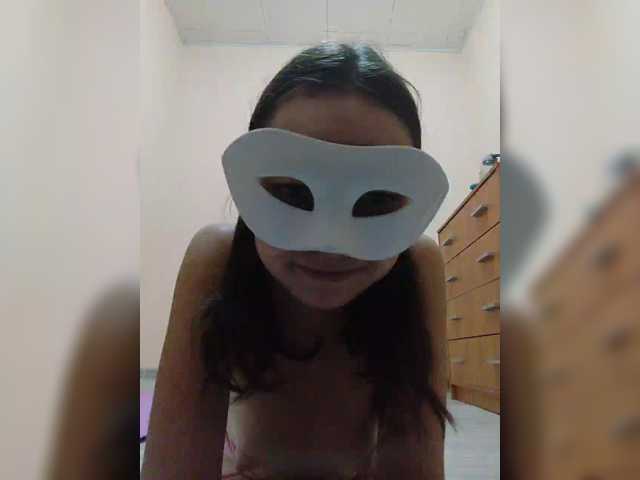 Elena13141516 live cam on BongaCams