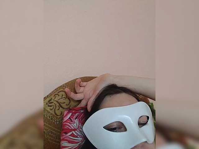 Elena13141516 live cam on BongaCams