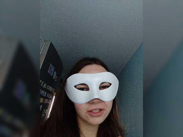 Elena13141516 live cam on BongaCams