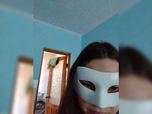Elena13141516 live cam on BongaCams