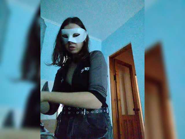 Elena13141516 live cam on BongaCams
