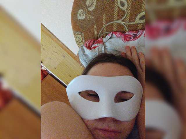 Elena13141516 live cam on BongaCams
