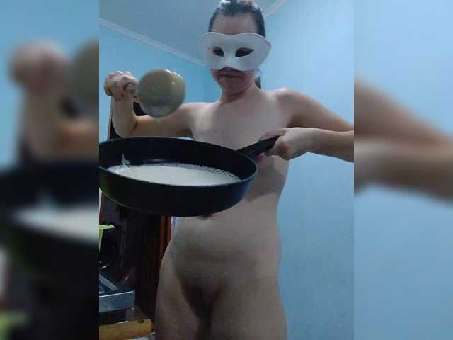 Elena13141516 live cam on BongaCams