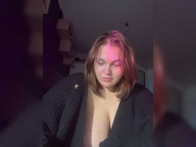 KusiKusi live cam on BongaCams