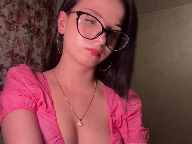 ZonaTarrants live cam on BongaCams