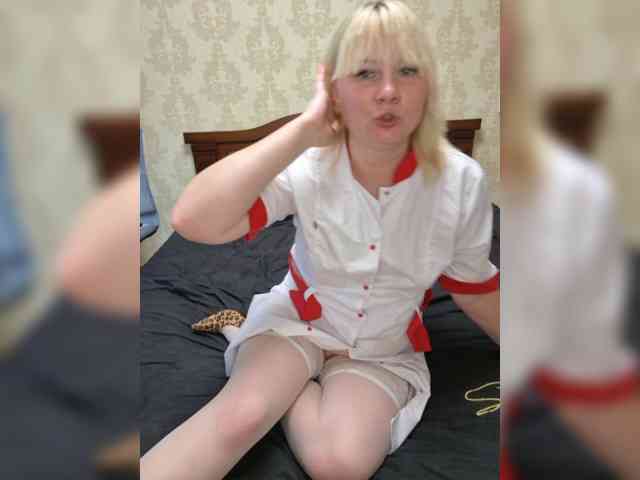 Mr-Maxim_and_Mrs-Kira