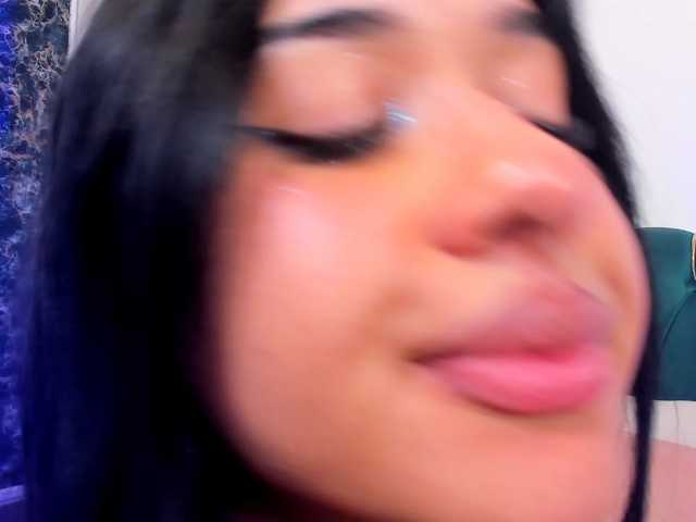 NaomiVelourX live cam on BongaCams