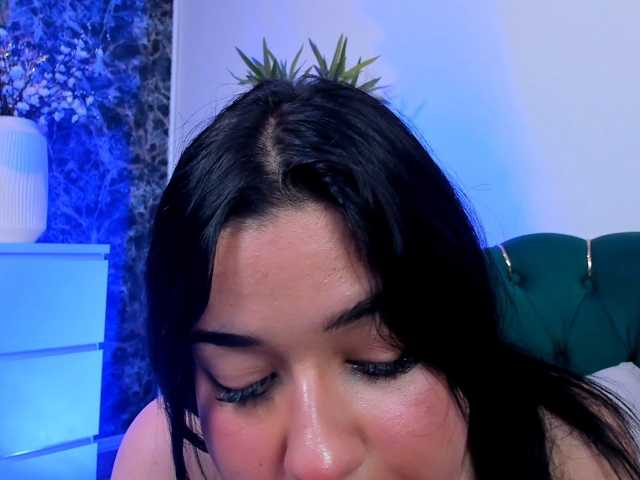 NaomiVelourX