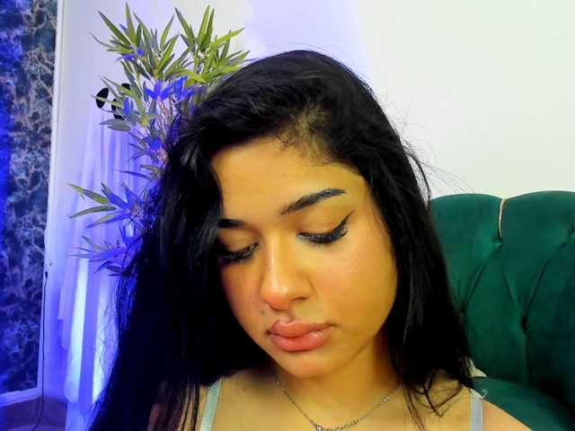 NaomiVelourX