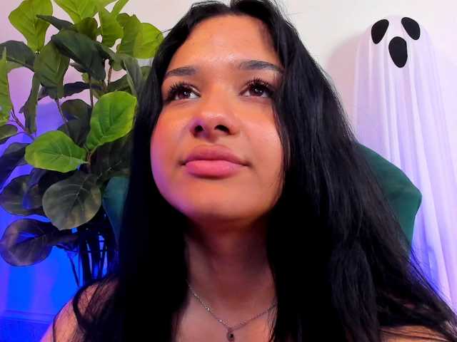 NaomiVelourX
