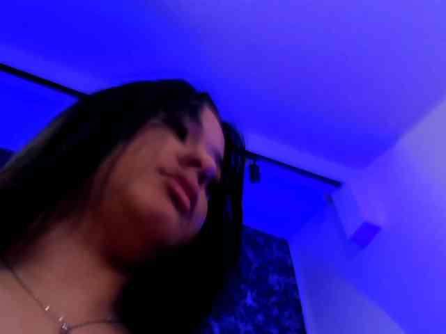 NaomiVelourX