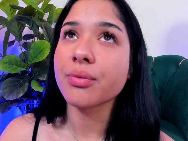 NaomiVelourX