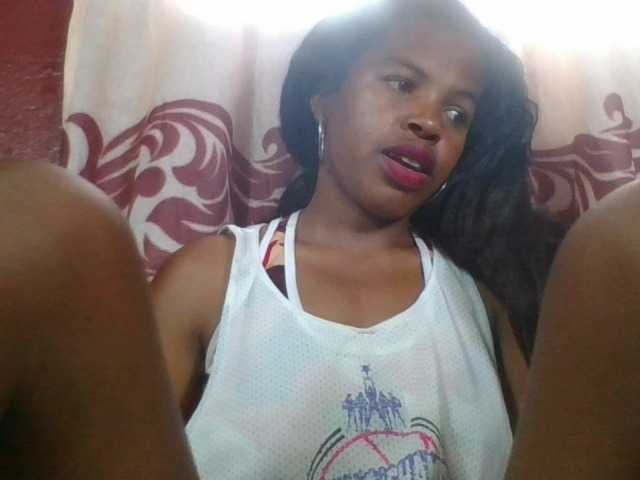Vanah1 live cam on BongaCams