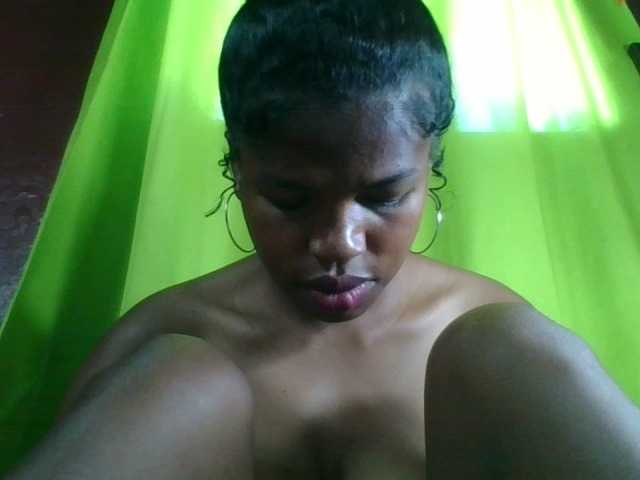 Vanah1 live cam on BongaCams