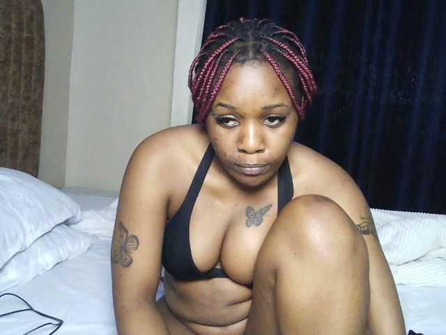 Hot-sexxy-girl live cam on BongaCams