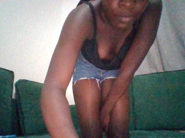 SoniaJolly live cam on BongaCams