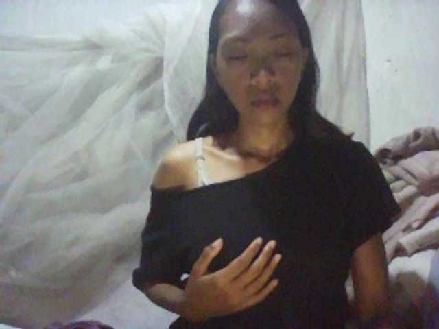 Liantsoa101 live cam on BongaCams