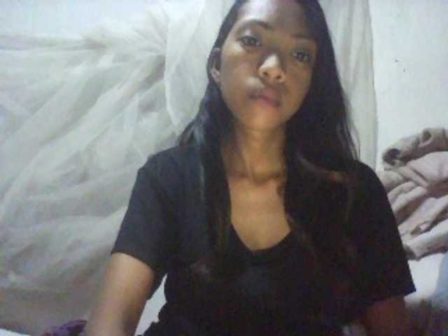 Liantsoa101 live cam on BongaCams