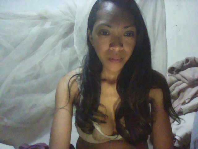 Liantsoa101 live cam on BongaCams