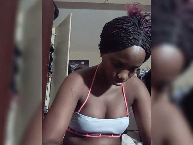 Lovergirll webcam