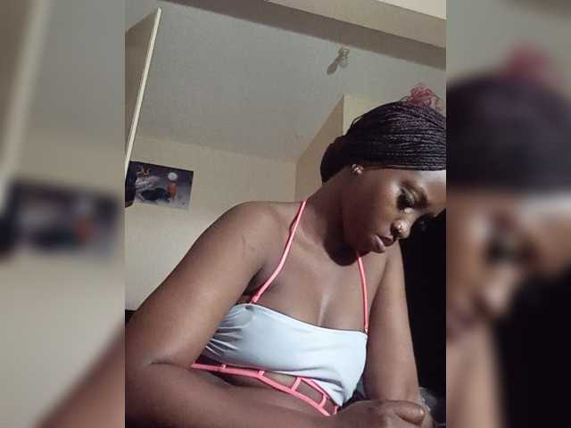 Lovergirll webcam