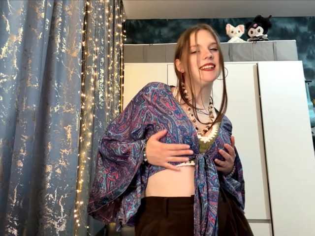 AngelikaReinik live cam on BongaCams