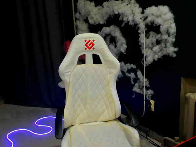 EmeliGlowr