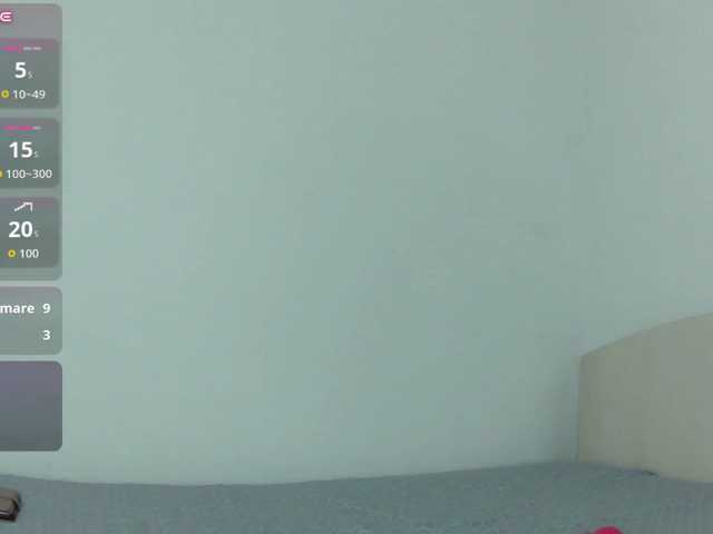 Giuliafoxx live cam on BongaCams