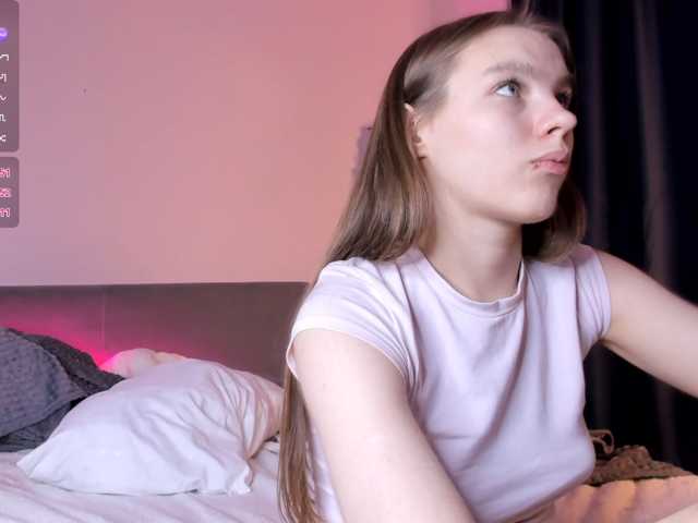 St1Ormy live cam on BongaCams