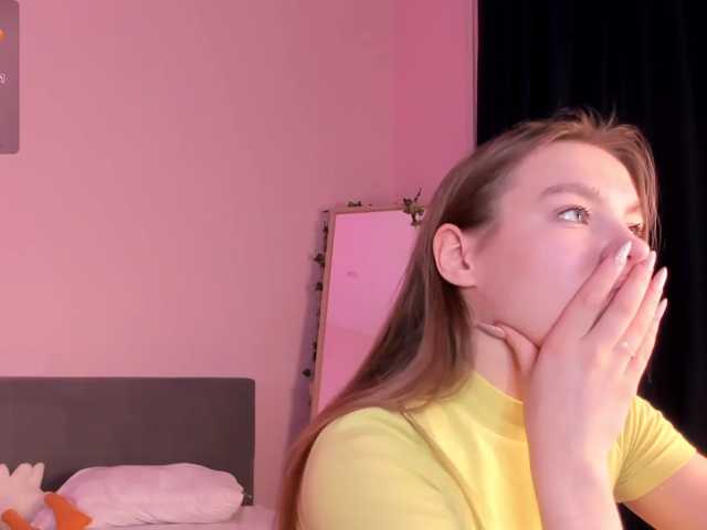 St1Ormy live cam on BongaCams