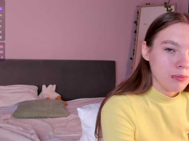 St1Ormy live cam on BongaCams
