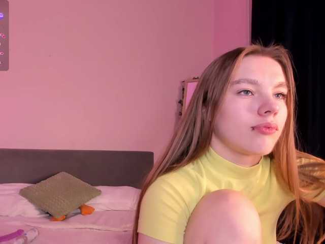 St1Ormy live cam on BongaCams