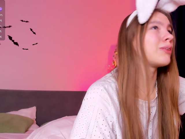 St1Ormy live cam on BongaCams
