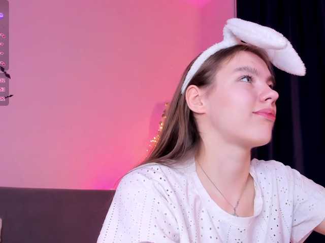 St1Ormy live cam on BongaCams