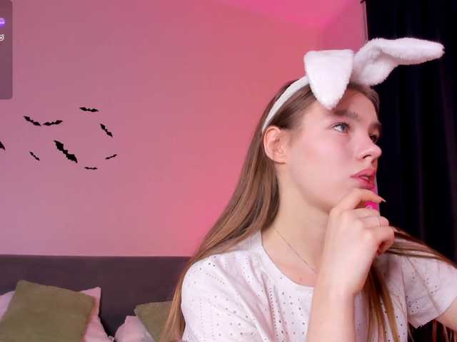 St1Ormy live cam on BongaCams