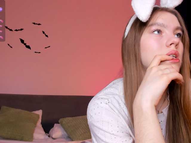 St1Ormy live cam on BongaCams