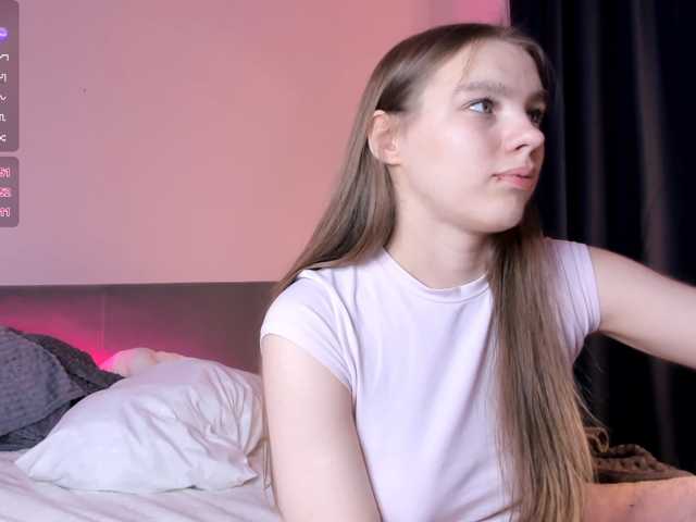 St1Ormy live cam on BongaCams