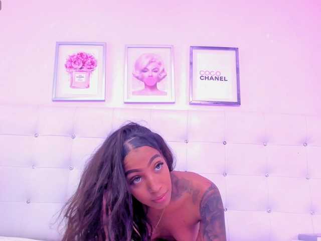KatelynRyan live cam on BongaCams