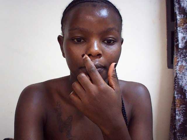 Ebonylayler live cam on BongaCams