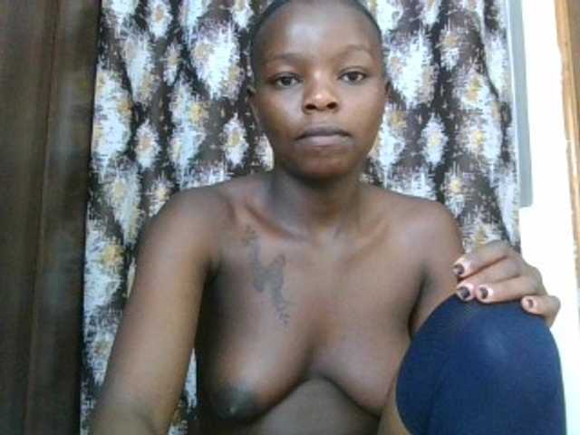 Ebonylayler live cam on BongaCams
