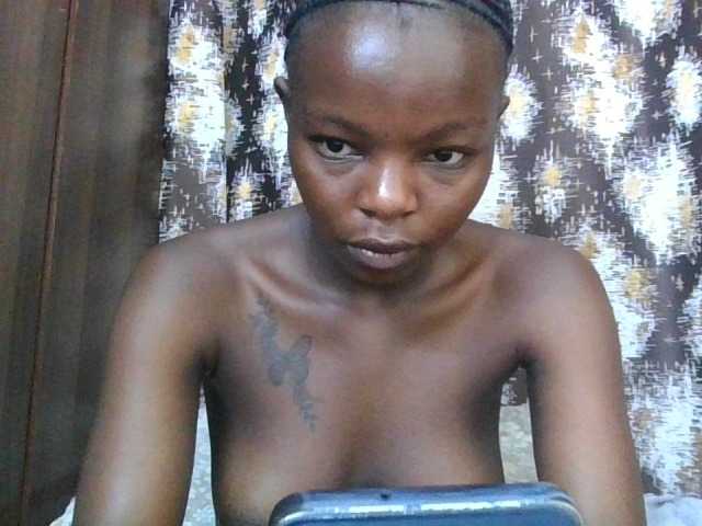 Ebonylayler live cam on BongaCams