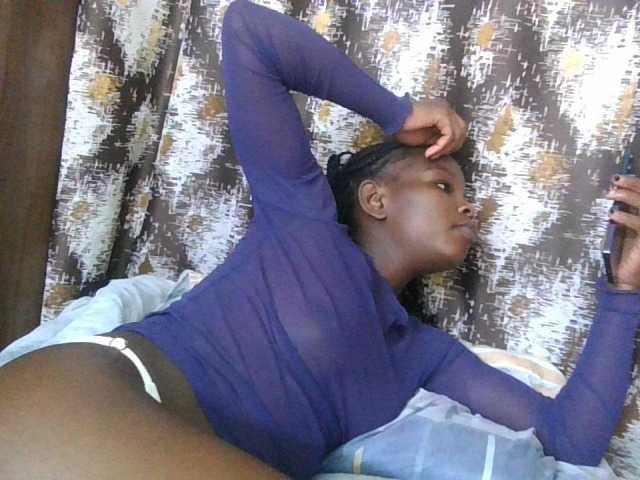 Ebonylayler live cam on BongaCams