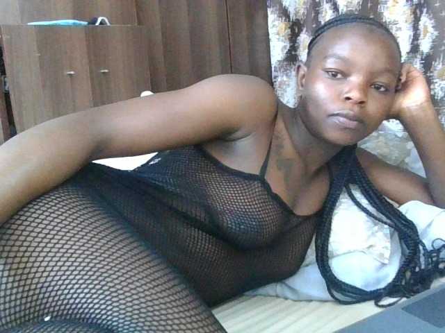 Ebonylayler live cam on BongaCams