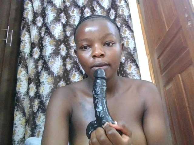 Ebonylayler live cam on BongaCams