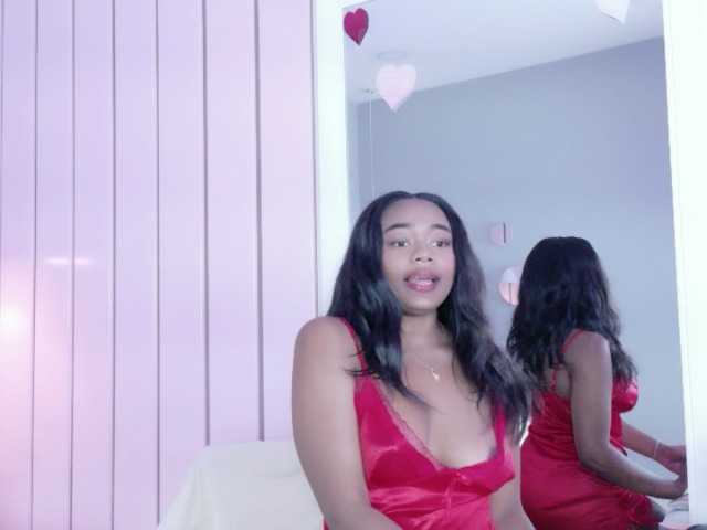GrasyBenty live cam on BongaCams