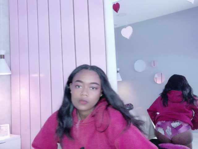 GrasyBenty live cam on BongaCams